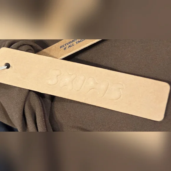 SKIMS!! Fits Everybody High Neck Thong Bodysuit- In Cocoa!! SOLD OUT COLOR!! - Picture 2 of 9